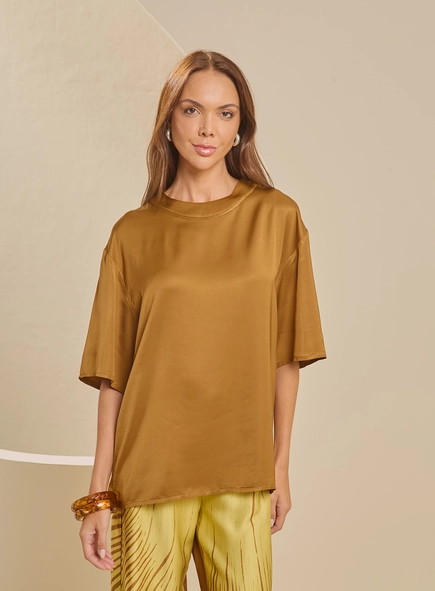 Camiseta Feminina Oversized Acetinada