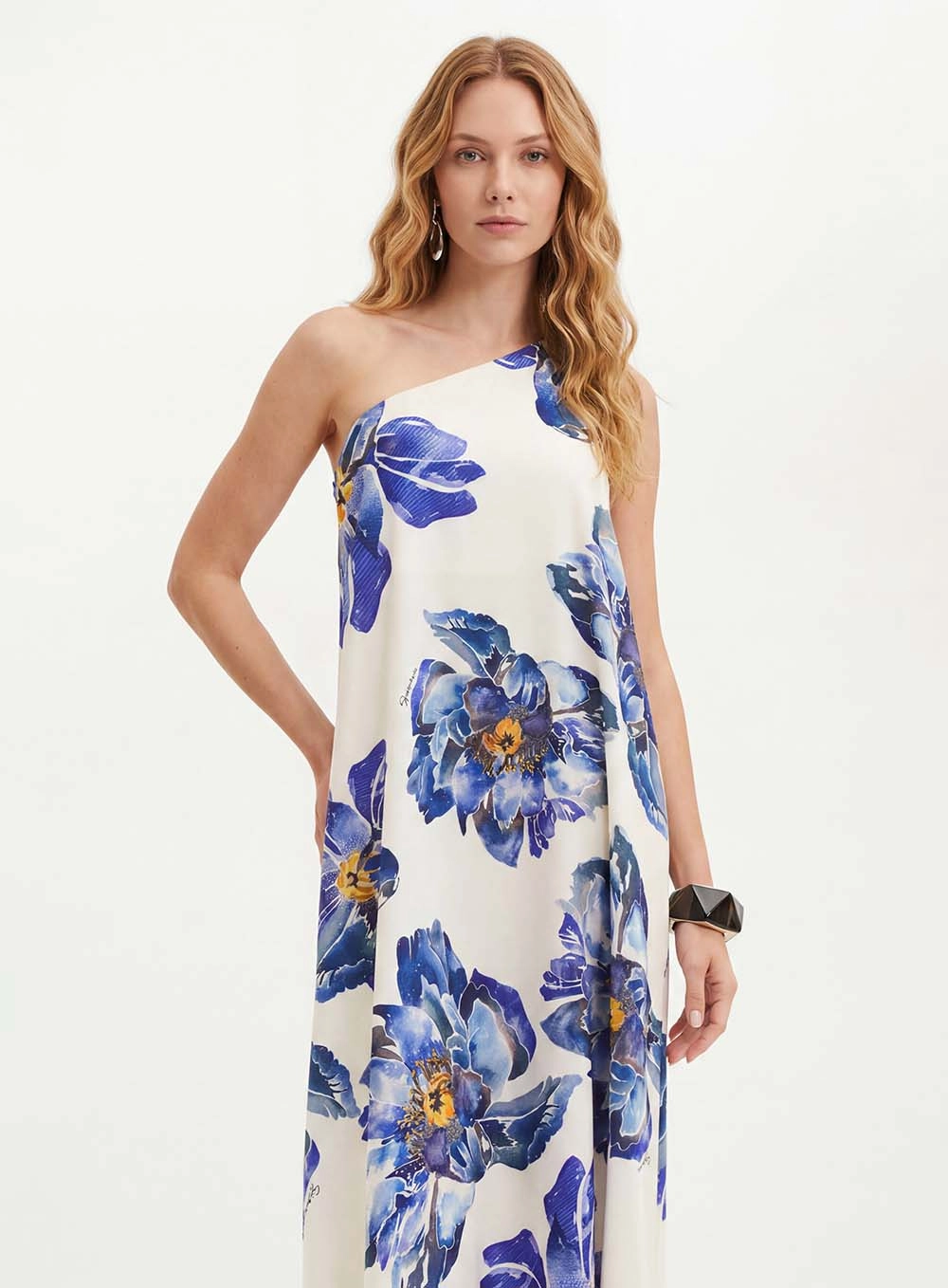Vestido Longo Estampado De Um Ombro Só - Evasê Estampados 4