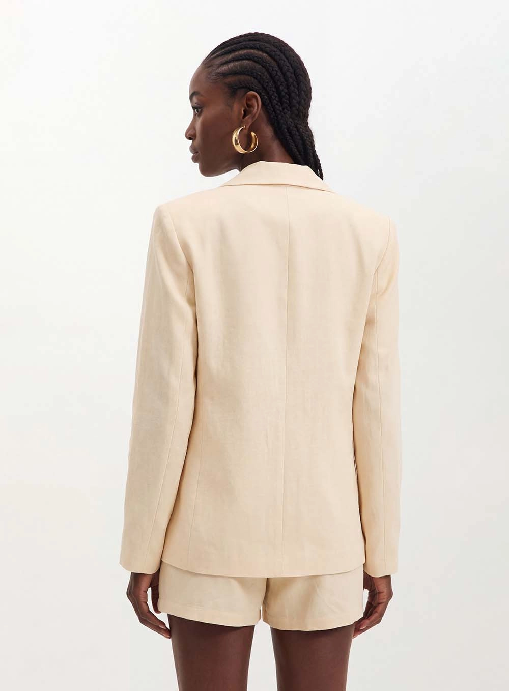 Blazer Feminino Com Lapela E Botão - Regular Bege 2