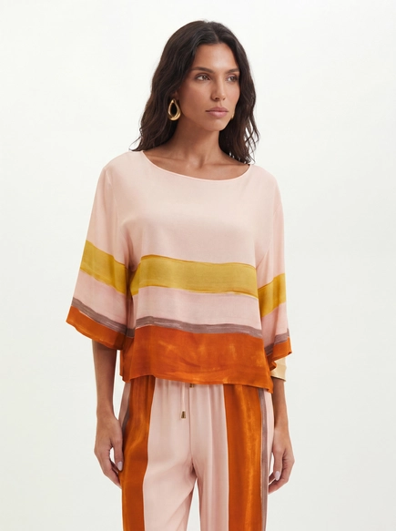 Camiseta Feminina Estampada Com Manga Ampla - Slim