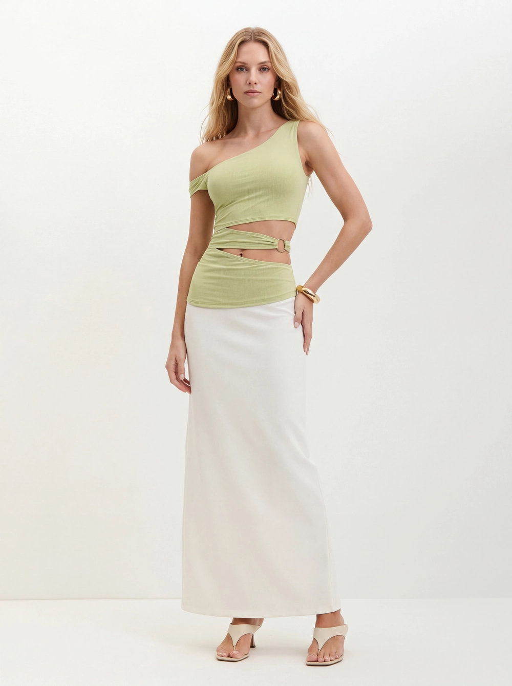 Blusa Feminina Assimétrica Com Recortes Vazados Bege 3