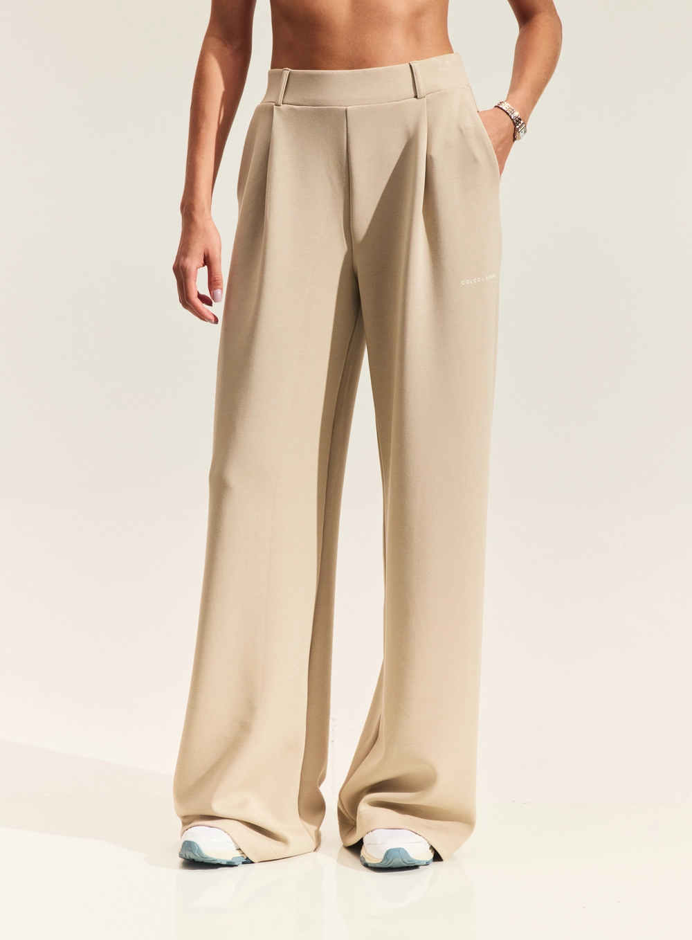Calça Wide Leg Com Pregas Bege
