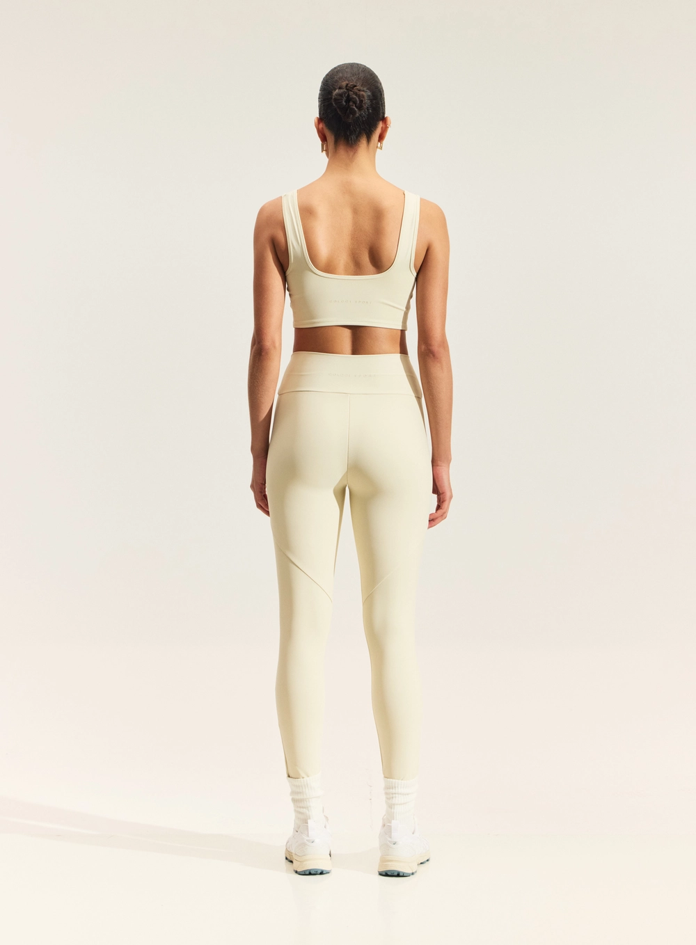 Calça Legging Feminina Com Nó Frontal Bege