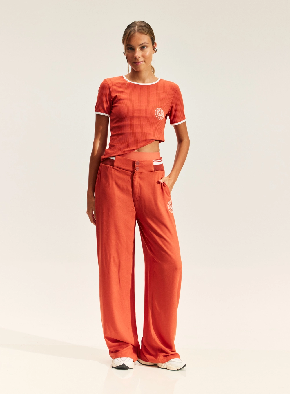 Calça Pantalona Com Cós Retilíneo Laranja