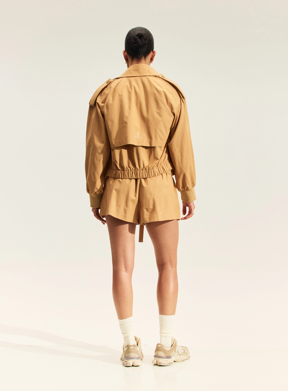 Short Comfort Com Cinto Bege