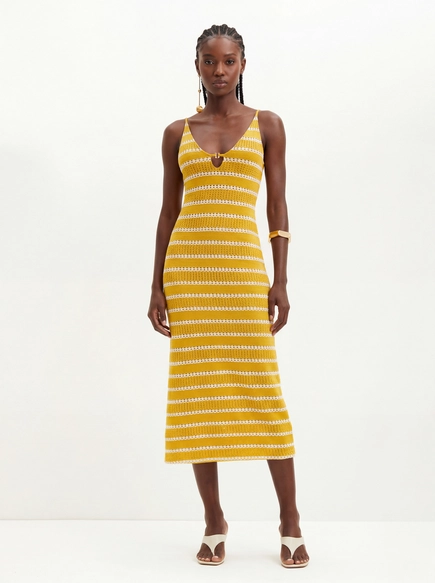 Vestido Listrado Com Argola E Decote V - Slim