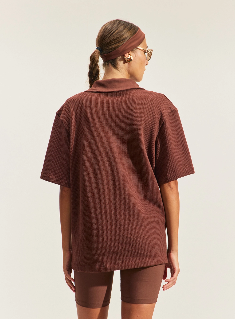 Blusa Feminina Polo Oversized Com Decote V Marrom
