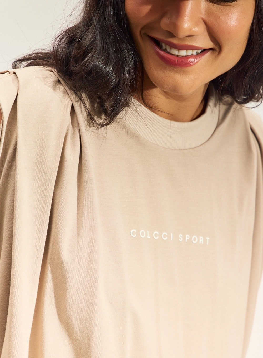 Regata Cropped Feminina Com Detalhe Bege