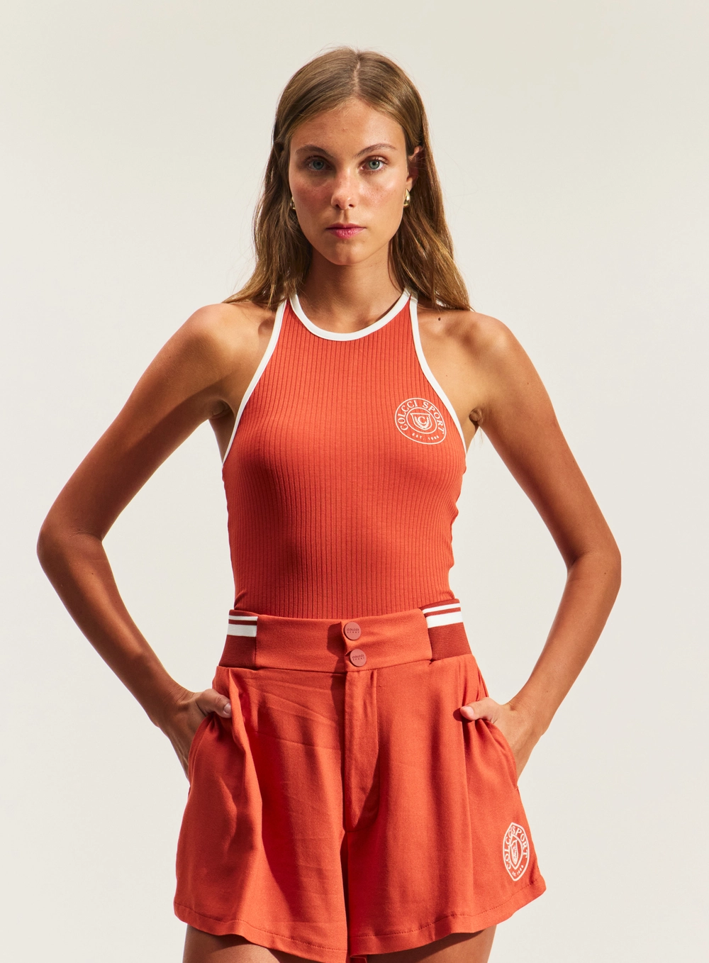 Regata Feminina Canelada Com Detalhes Laranja