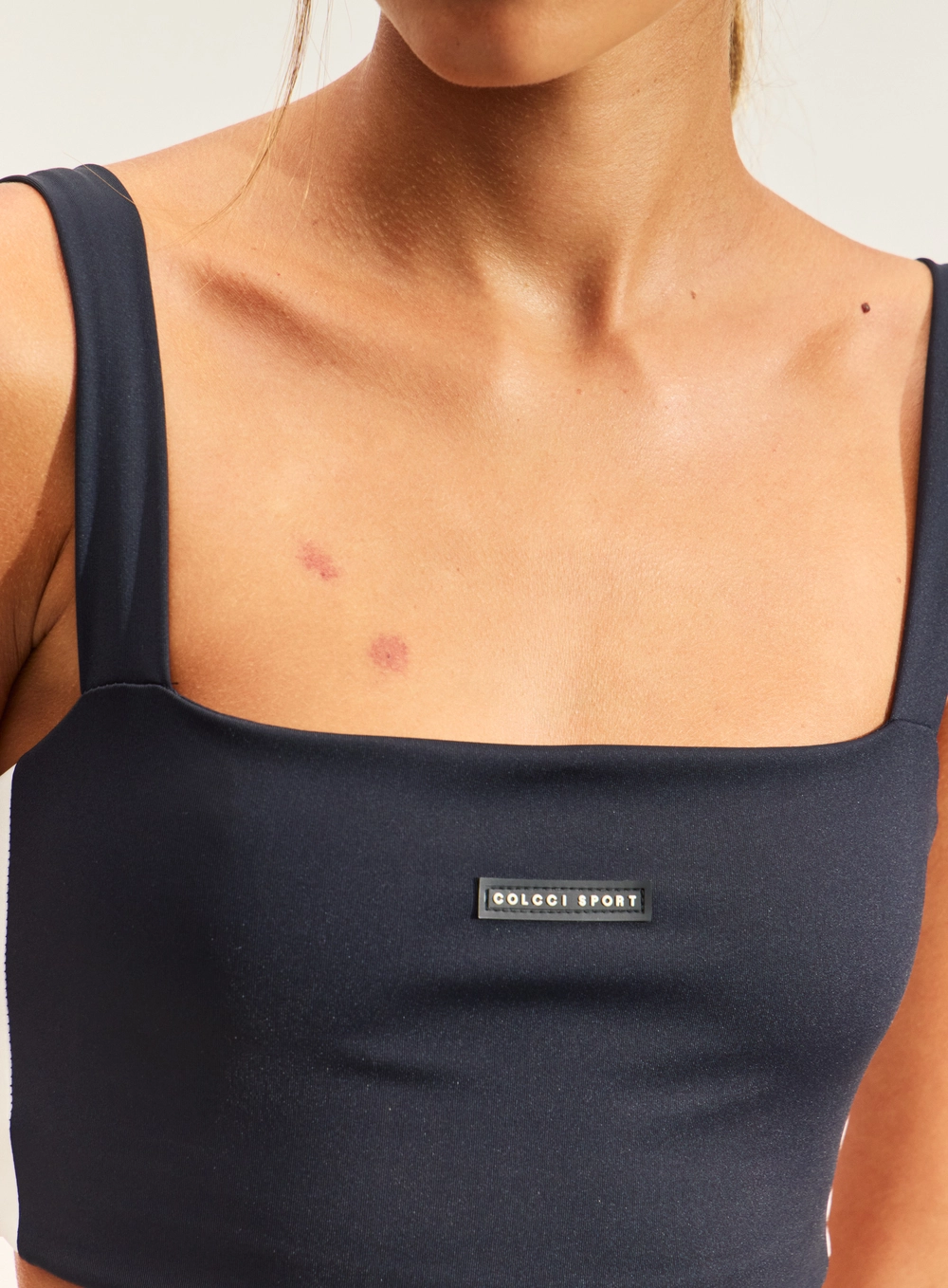 Top Feminino Com Decote Quadrado PRETO
