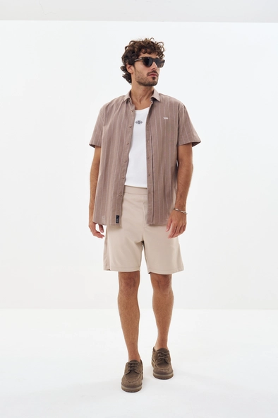 Camisa Masculina Com Gola Polo
