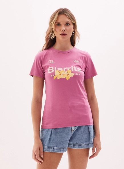 Camiseta Feminina Com Estampa Frontal