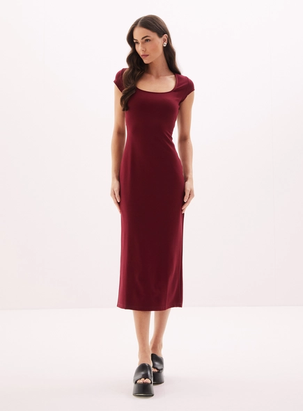 Vestido Feminino Midi Cut Out