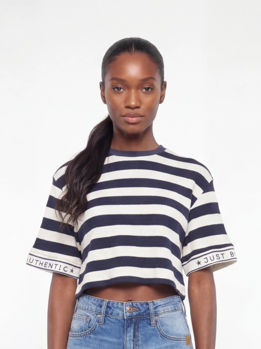 Camiseta Feminina Box Listrada Estampados 1