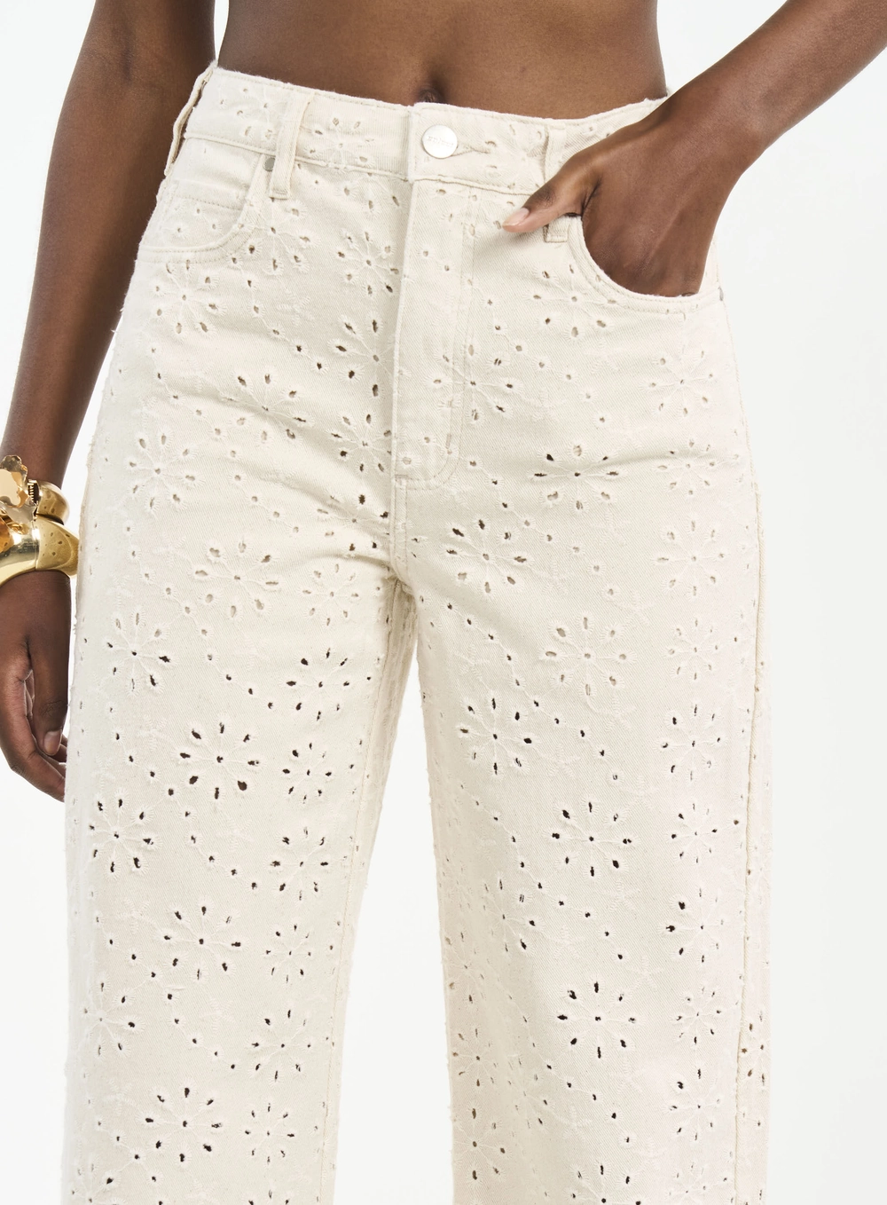 Calça Feminina Wide Leg Com Bordado Richelieu Bege