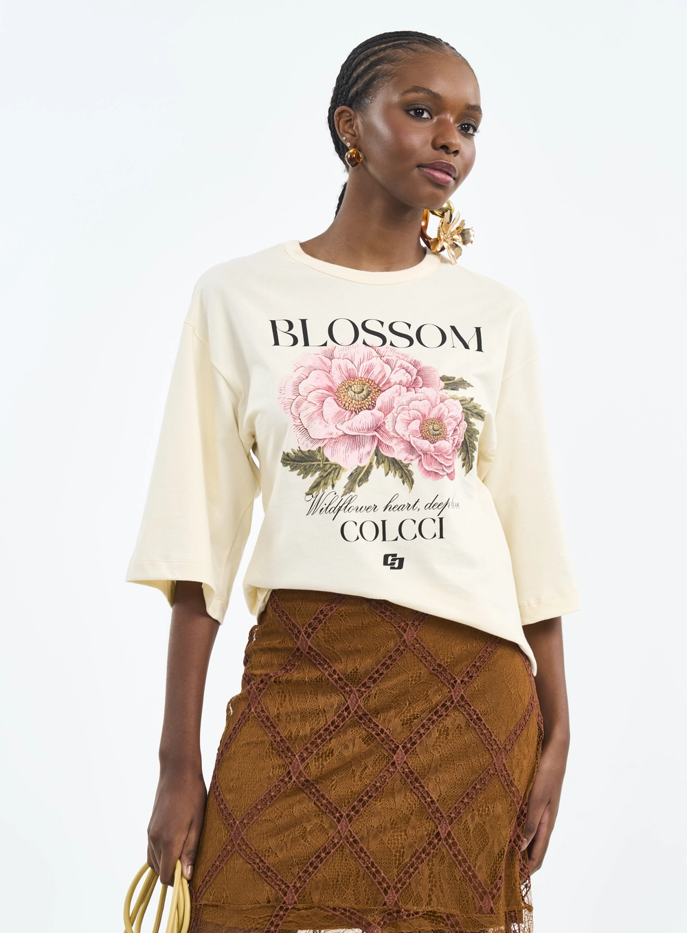 Camiseta Com Estampa Floral Blossom Bege