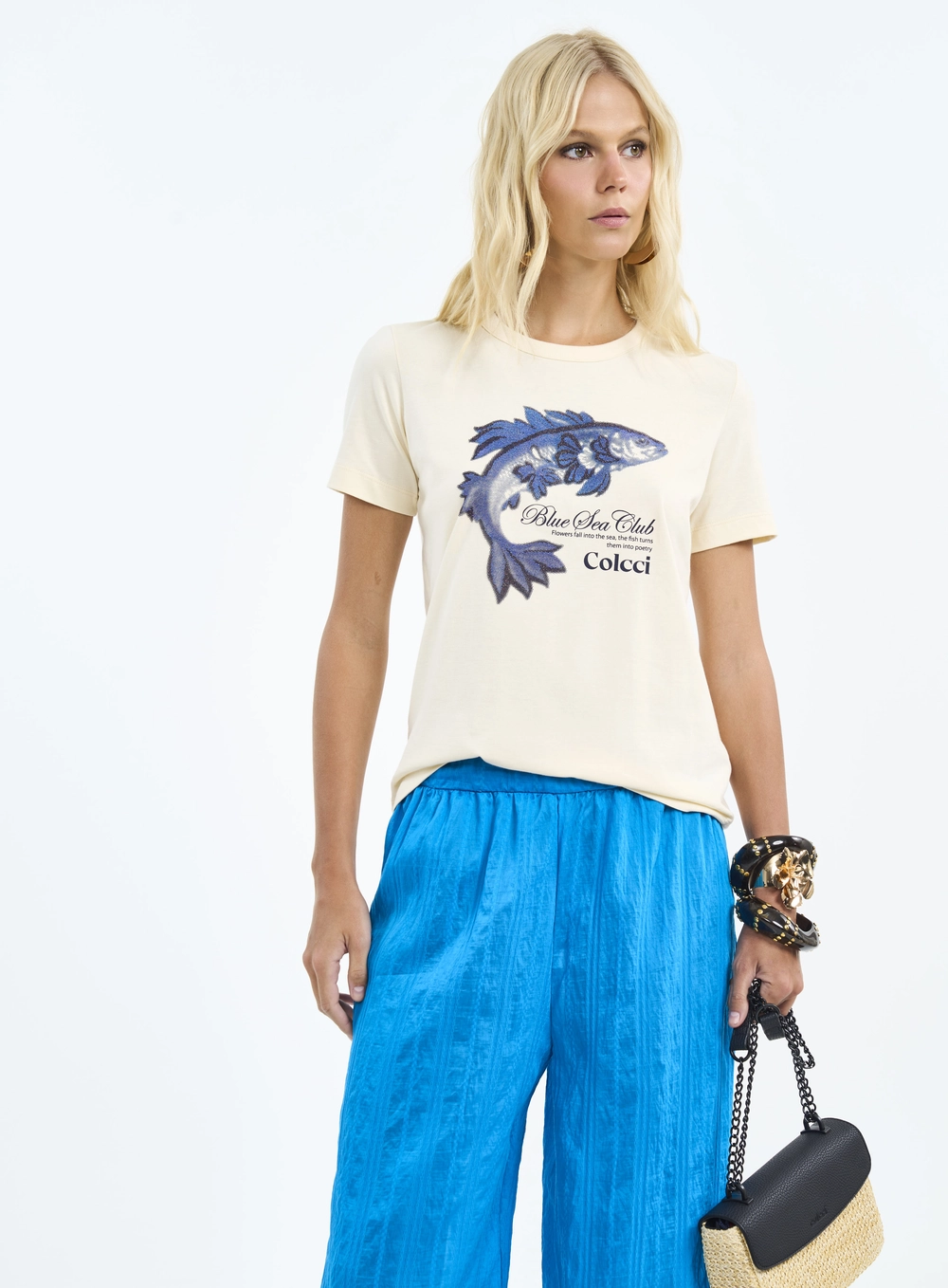 Camiseta Com Estampa Blue Sea Club Bege