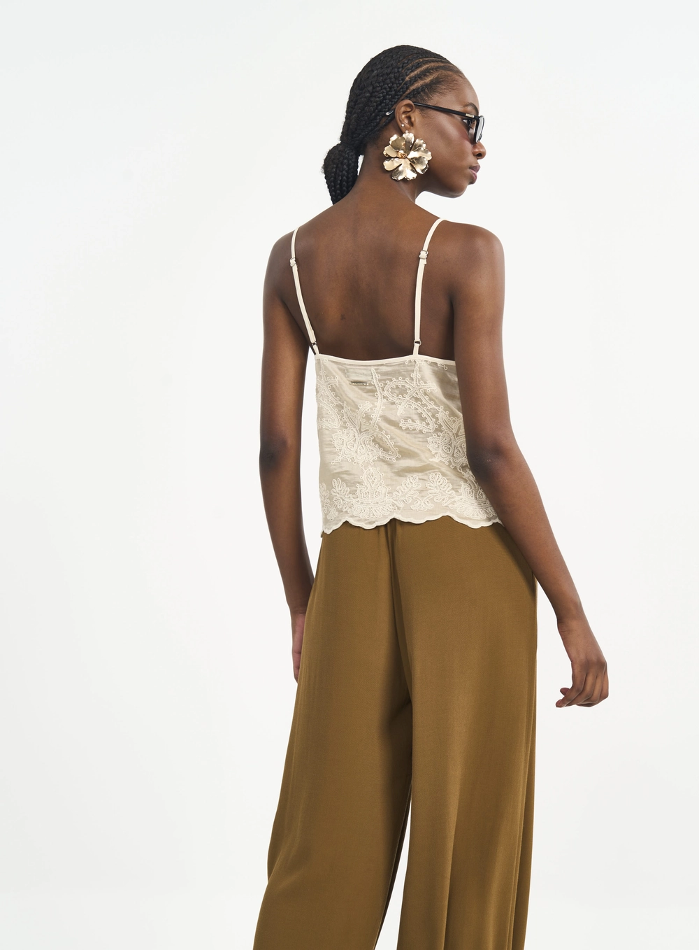 Blusa Bordada Bege