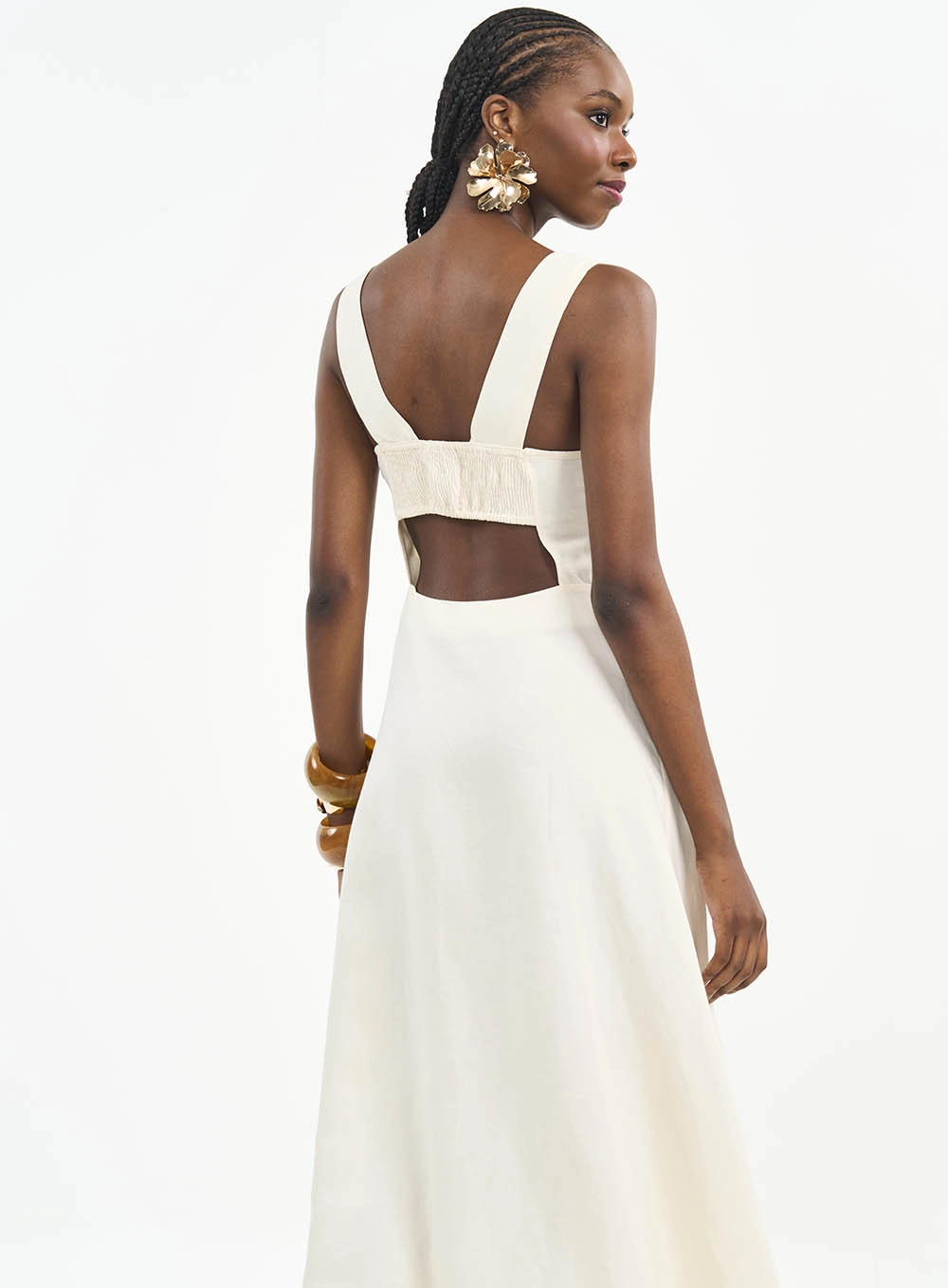 Vestido Midi Com Decote V E Recorte Posterior Bege