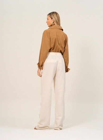 Calça Feminina Com Bolsos