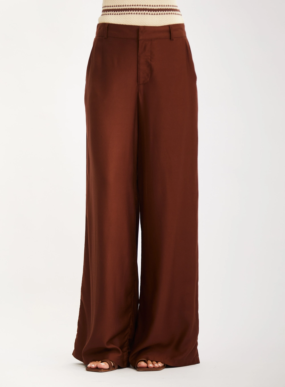 Calça Alfaiataria Feminina Pantalona Com Bolsos Marrom 1