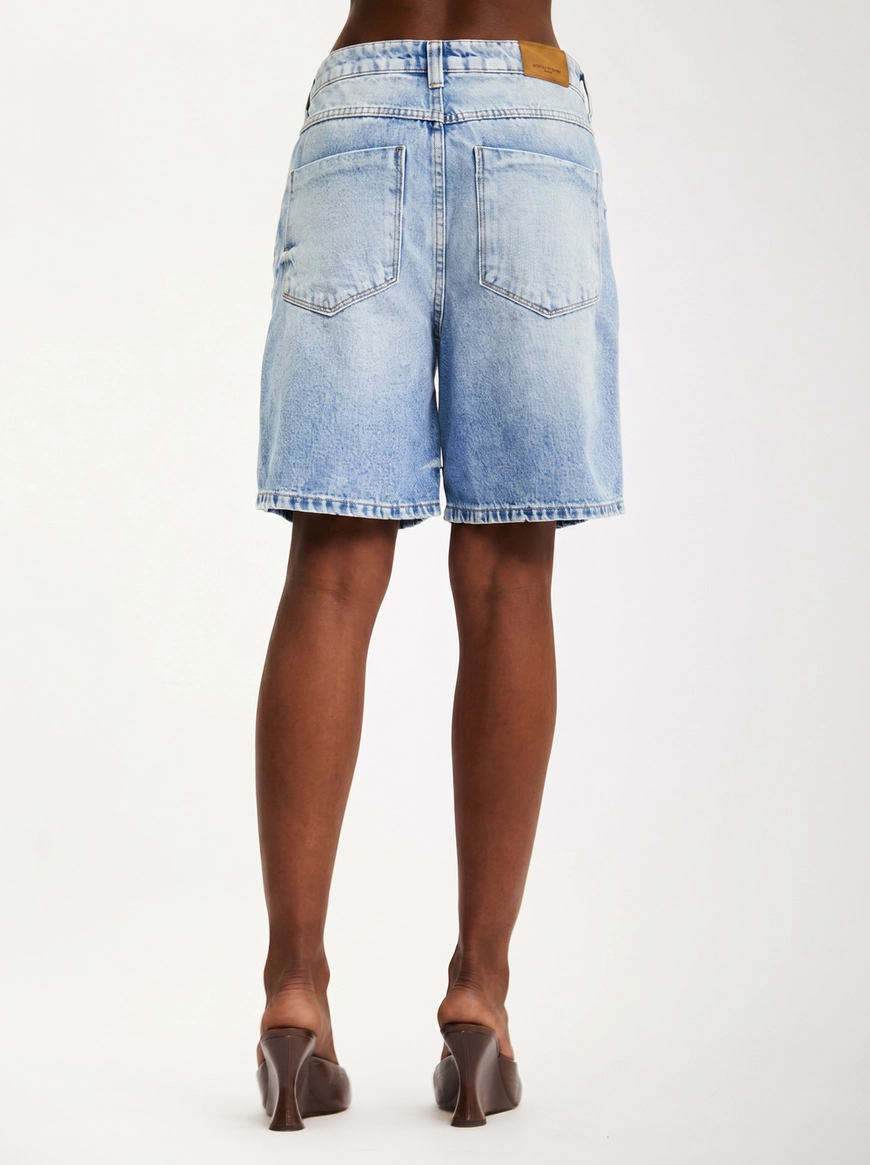 Bermuda Jeans Feminina Média Boyfriend Índigo 3
