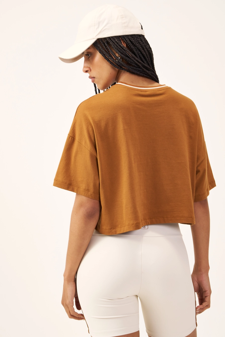 Camiseta Oversized Estampada Com Contraste Marrom