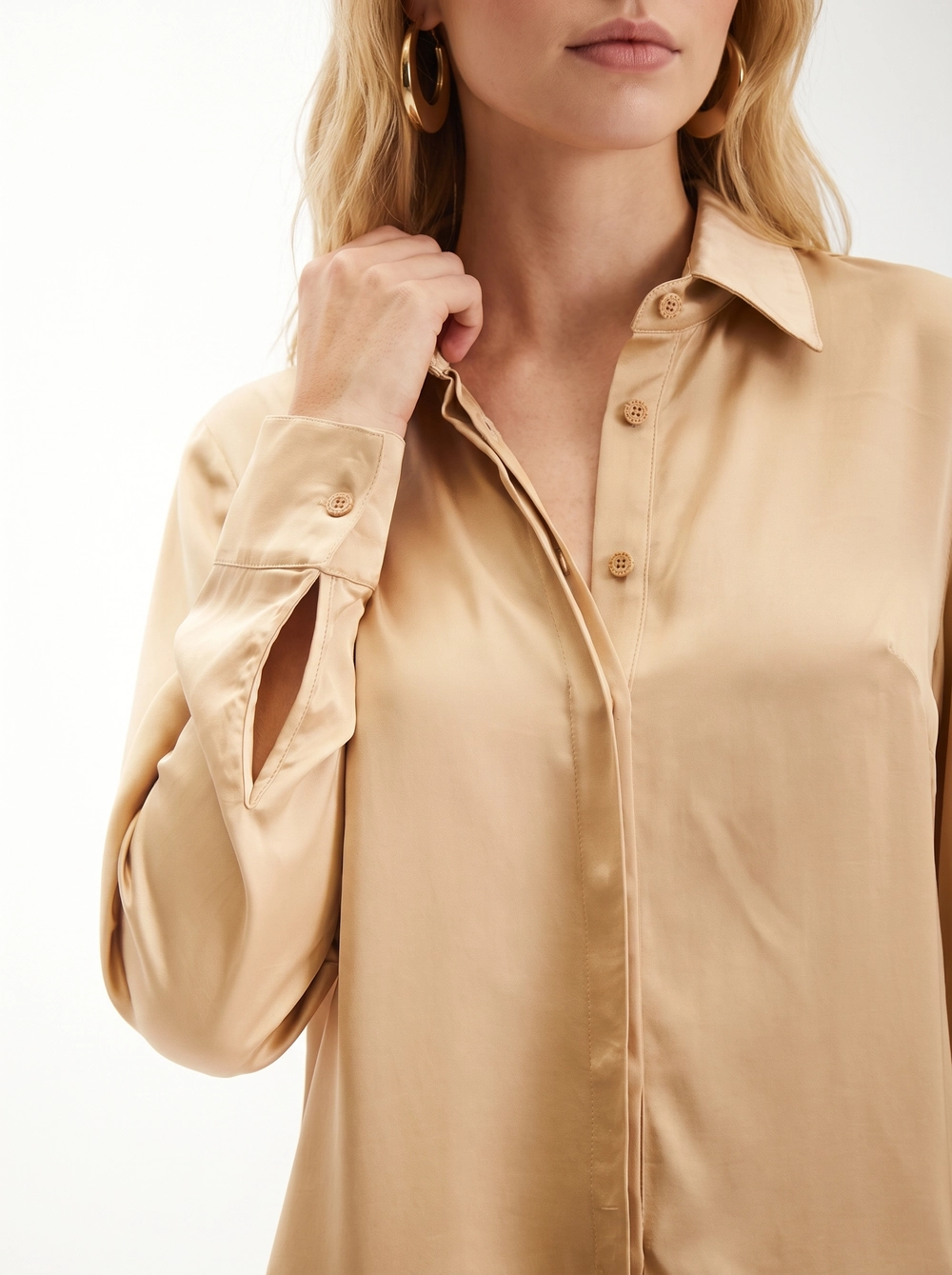 Camisa Feminina Slim Reta Acetinada De Manga Longa Bege 4