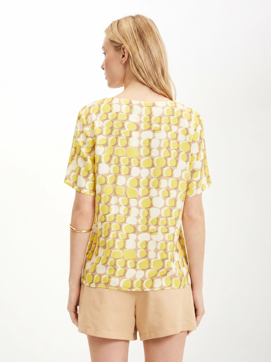 Camiseta Feminina Comfort  Reta Estampada Estampada 2