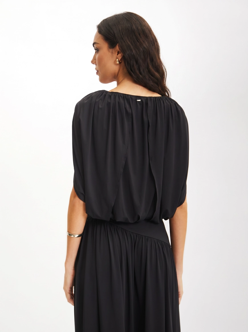 Blusa Feminina Balonê Franzida Com Decote V Preto 2