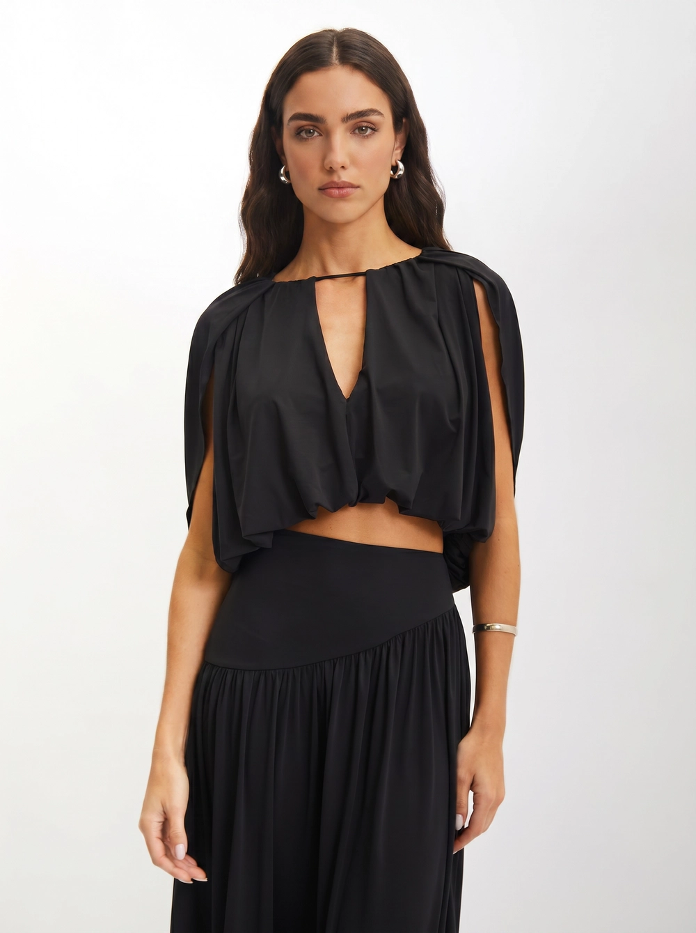 Blusa Feminina Balonê Franzida Com Decote V Preto 1