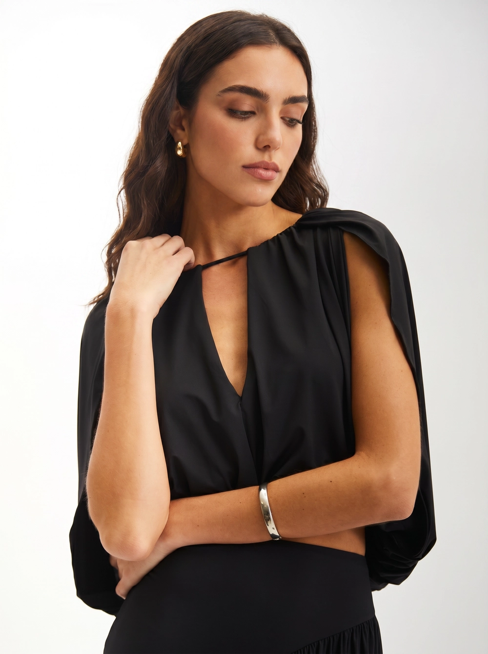 Blusa Feminina Balonê Franzida Com Decote V Preto 4