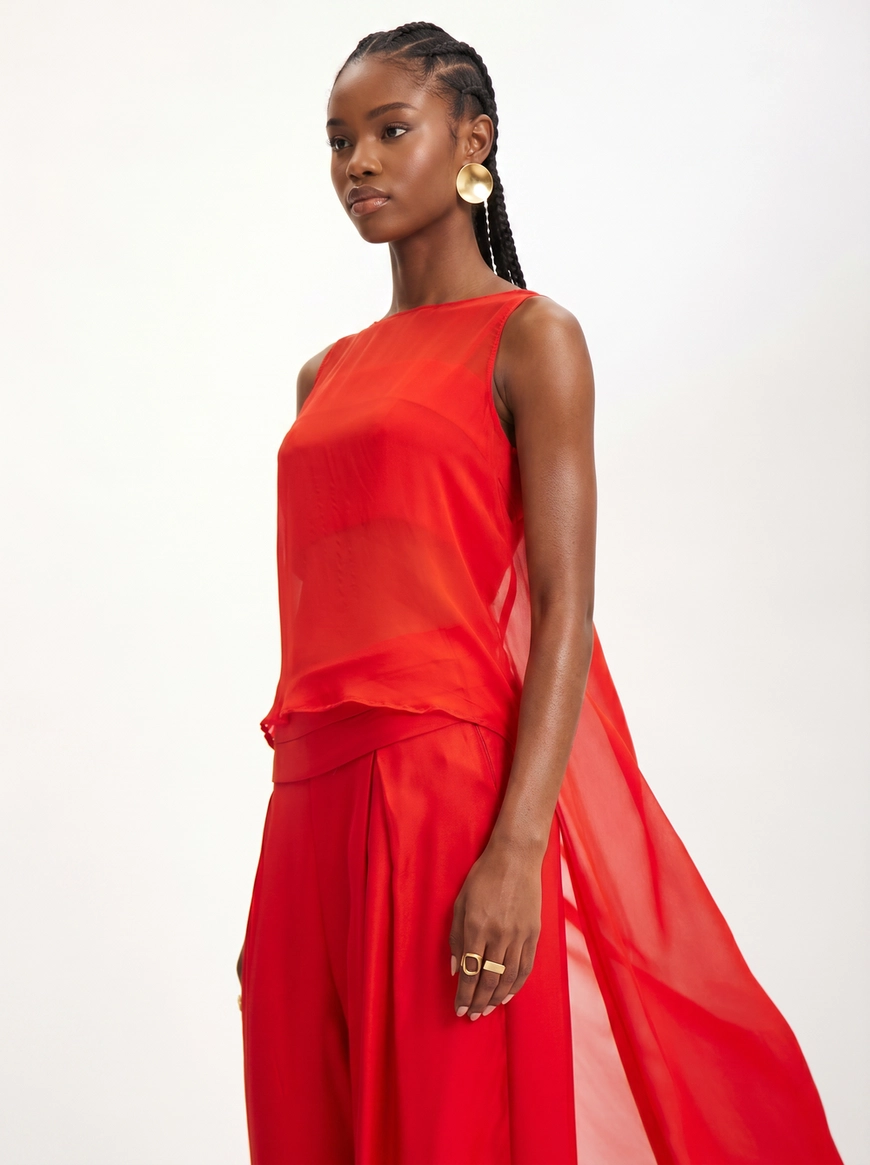 Blusa Feminina Assimétrica Com Detalhes Vermelho 4