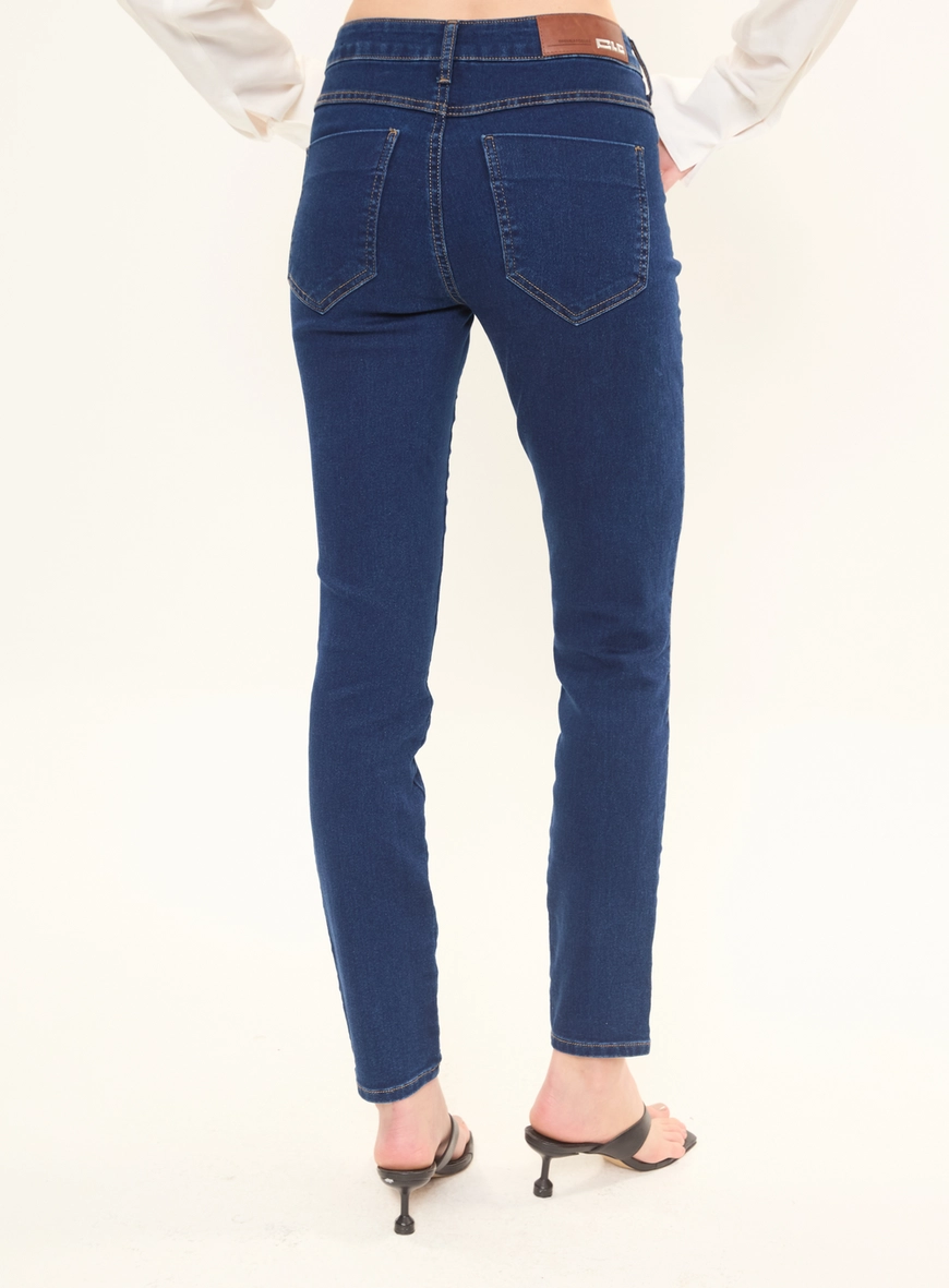 Calça Jeans Feminina Skinny Média Lavagem Escura Índigo 4