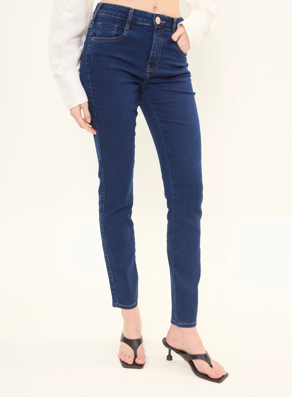 Calça Jeans Feminina Skinny Média Lavagem Escura Índigo 3