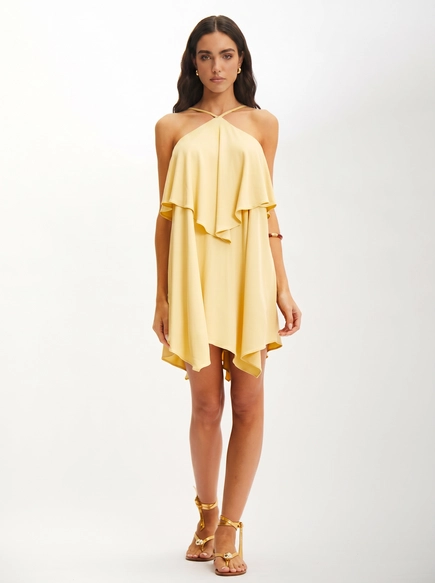 Vestido Curto Ampla Com Sobreposição Assimétrica