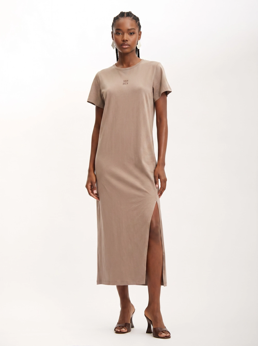 Vestido Midi Comfort T-shirt Com Fenda Lateral Marrom 1