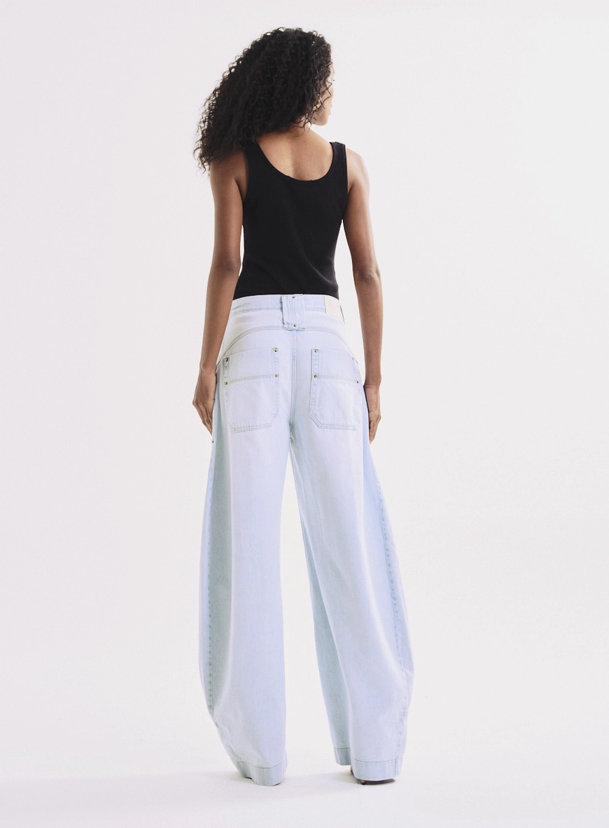 Calça Jeans Wide Leg Com Recortes Lavagem Clara Índigo 2