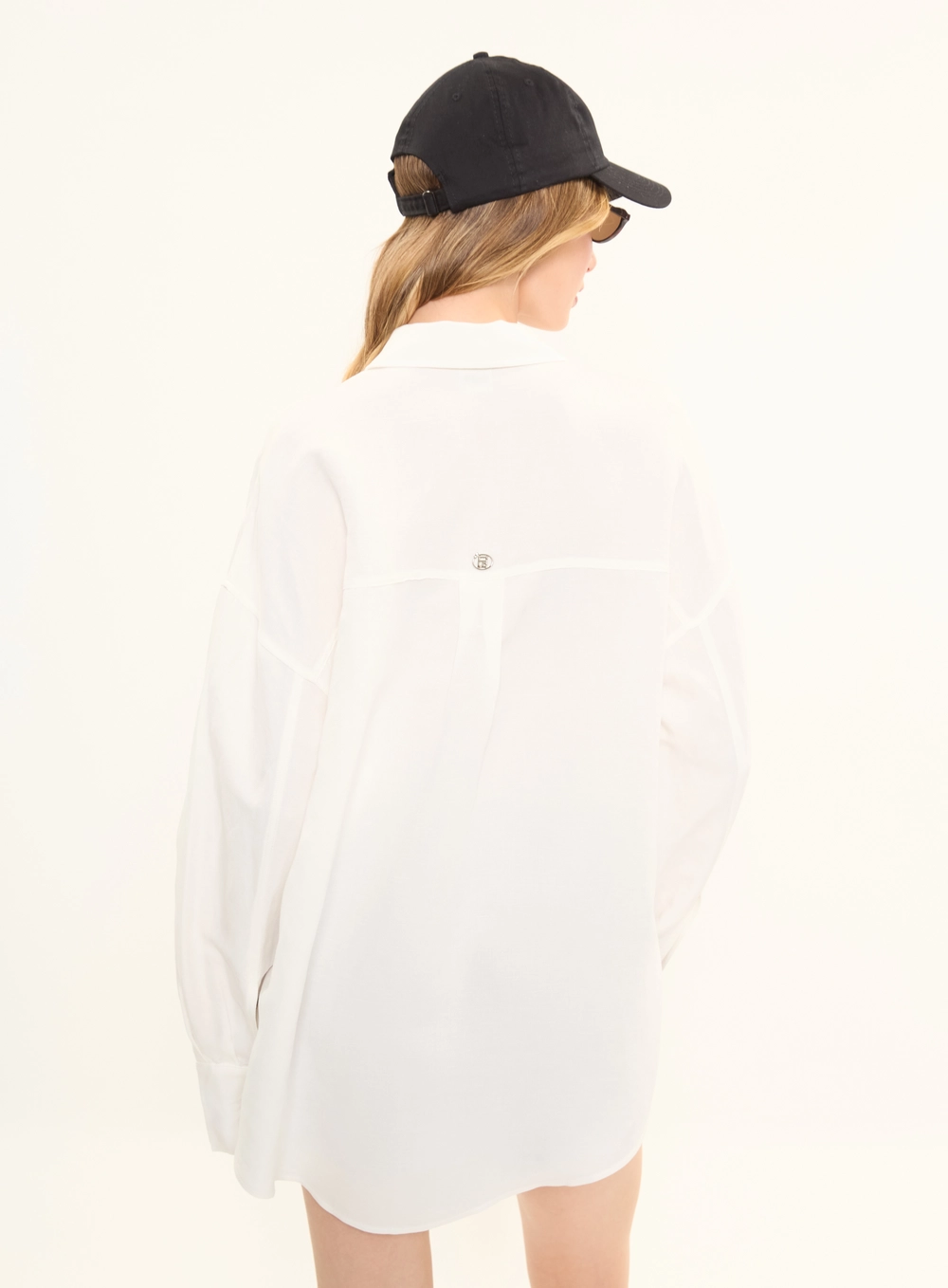 Camisa Feminina Oversized De Manga Longa Off Shell 4