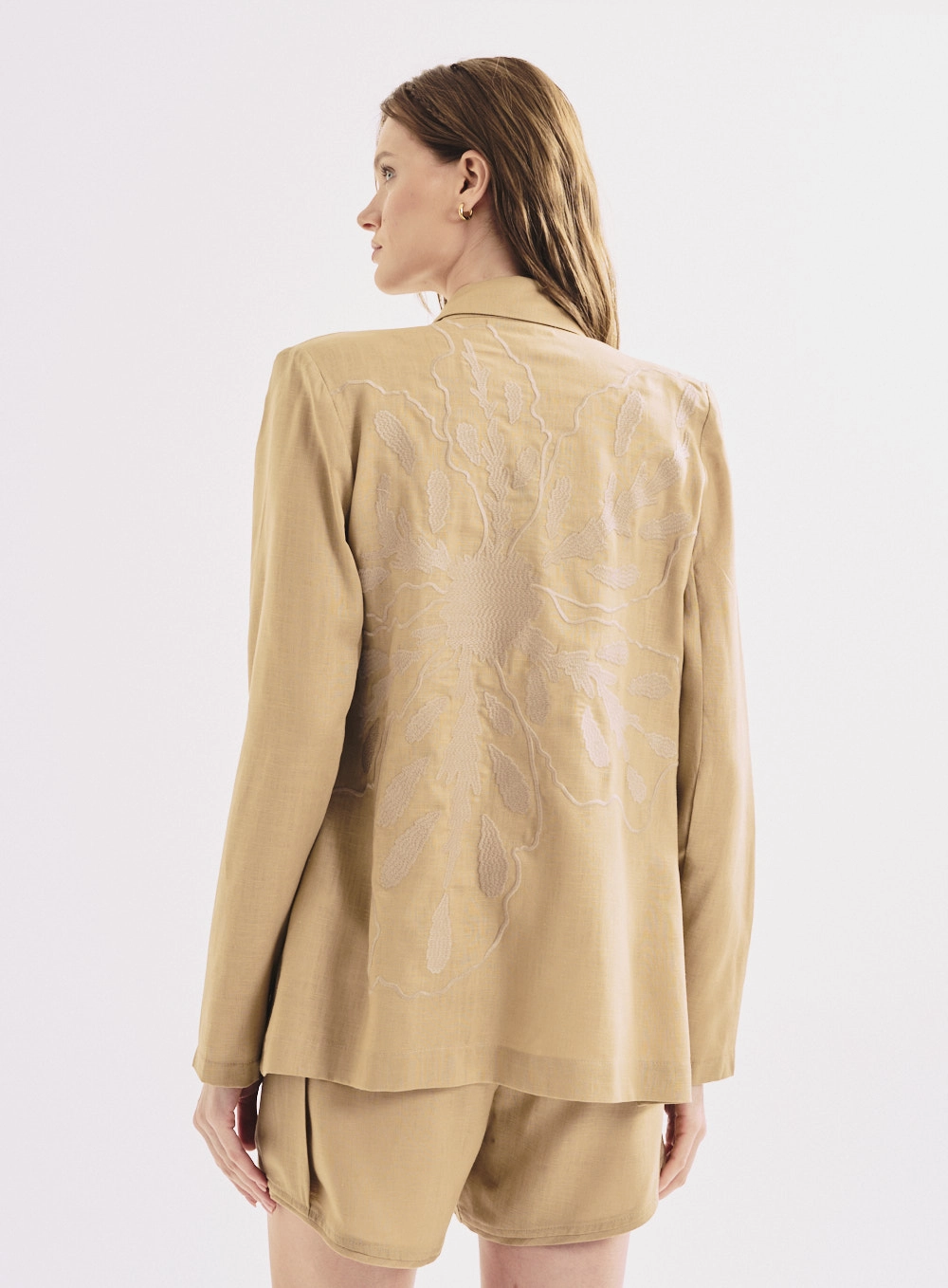 Blazer Feminino Alfaiataria Fluido Off Shell 2