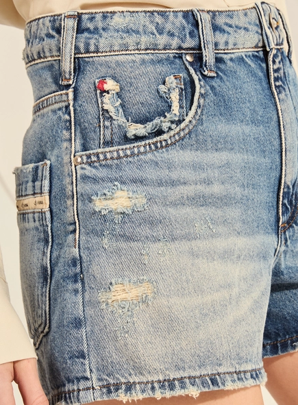 Short Jeans Curto Cintura Alta Destroyed