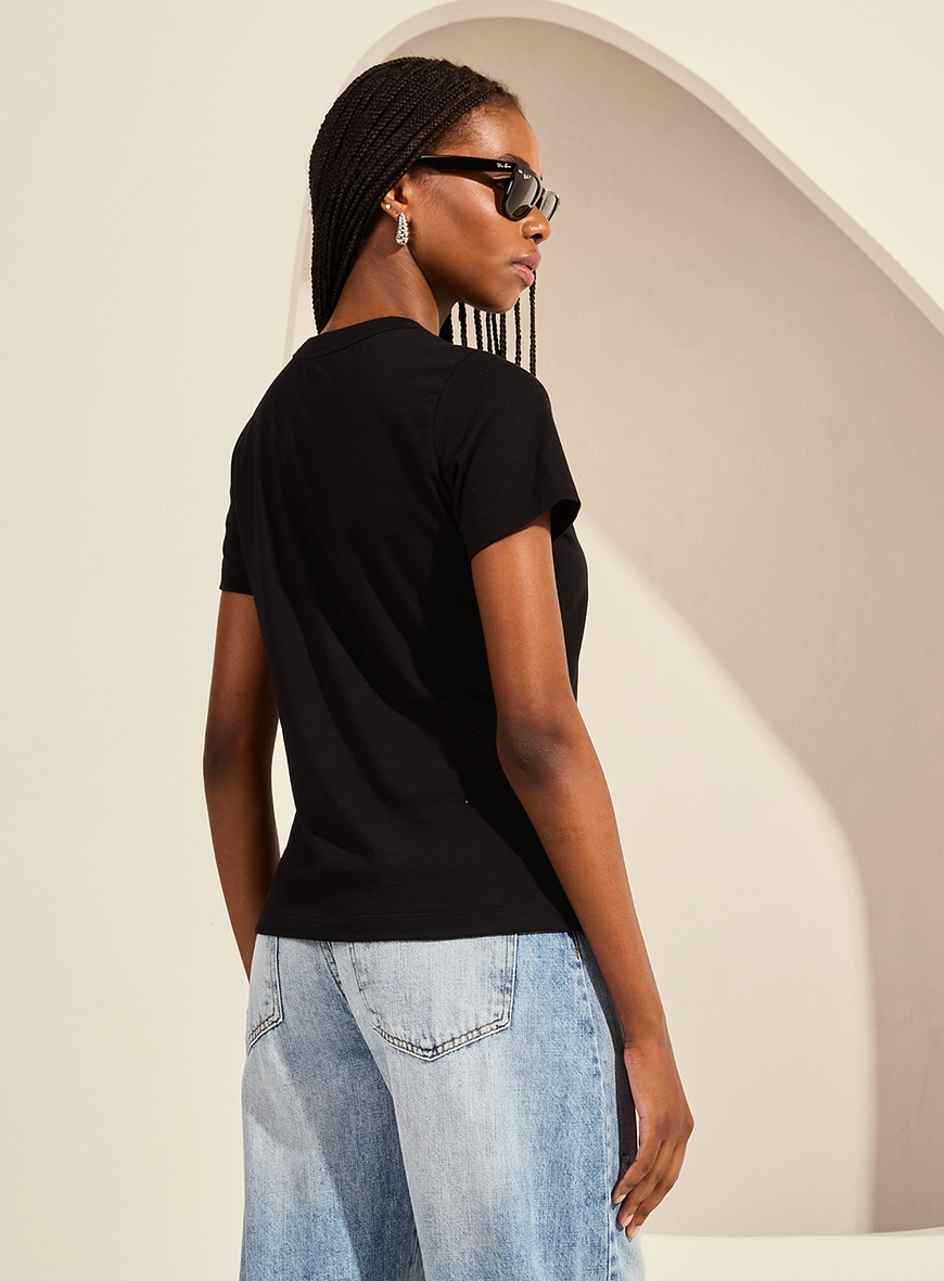 Camiseta Básica Ajustada Feminina De Malha - Fran Preto
