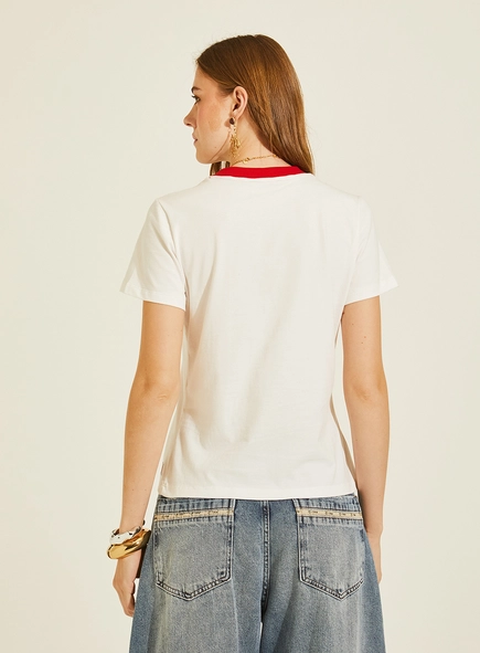 Camiseta Básica Com Gola Contrastante - Fran