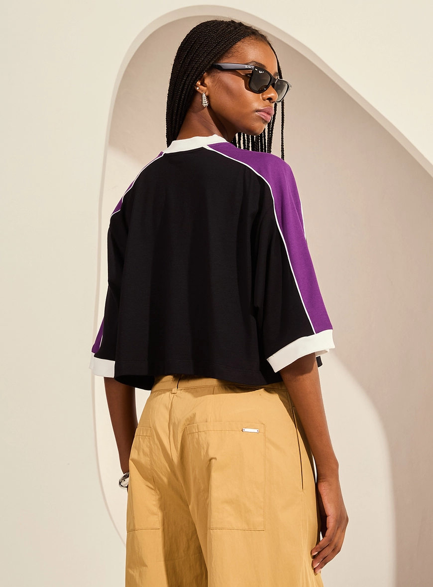 Camiseta Loose Manga Ampla Legacy Contrast PRETO