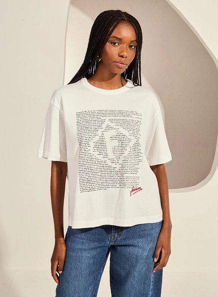Camiseta Boy Fit Shape Reto Estampada Feminina