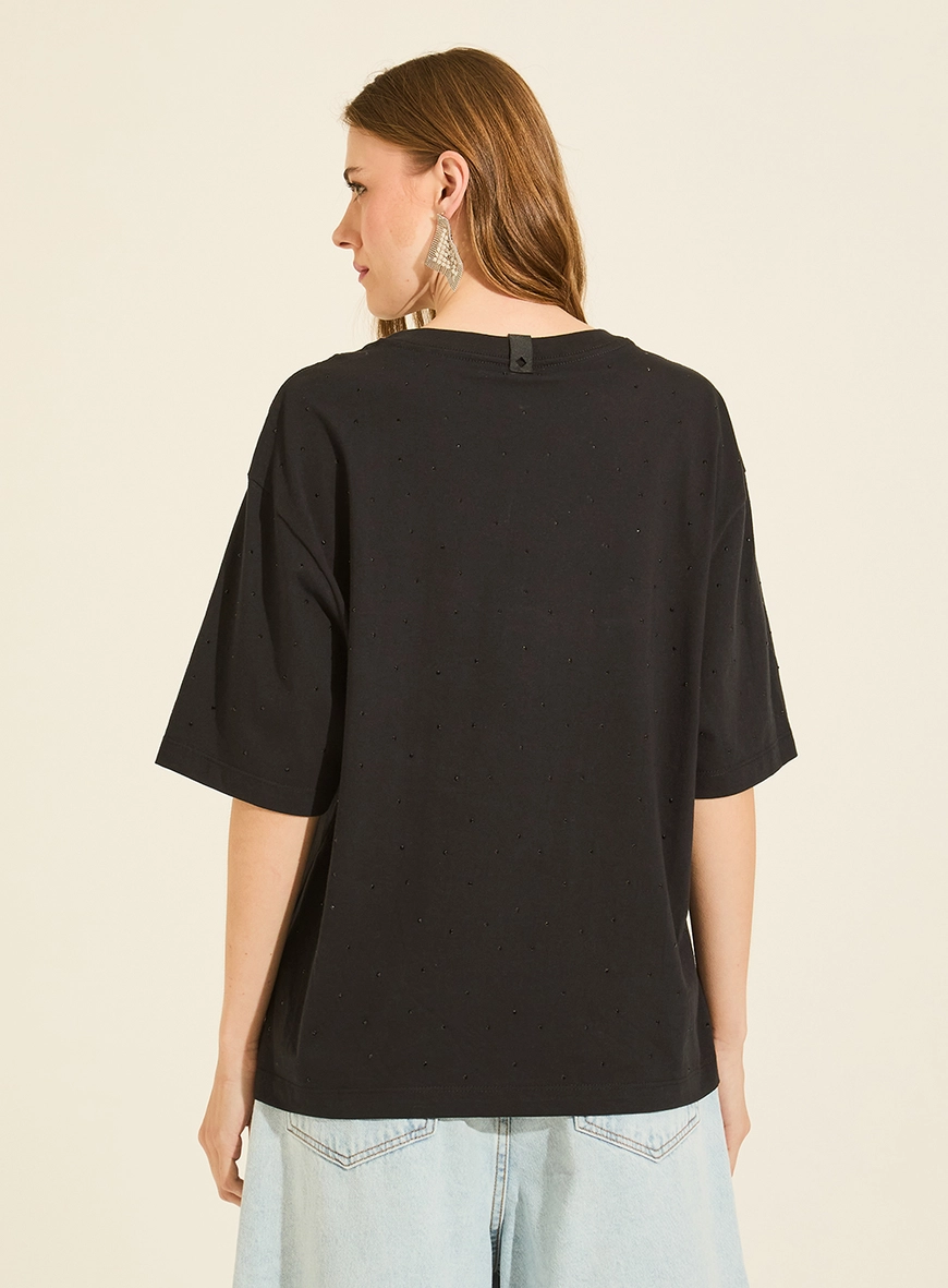 Camiseta Feminina Boy Over Com Aplicações Preto