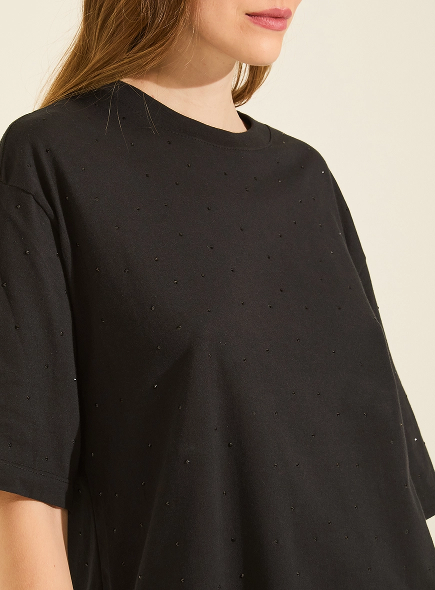 Camiseta Feminina Boy Over Com Aplicações Preto