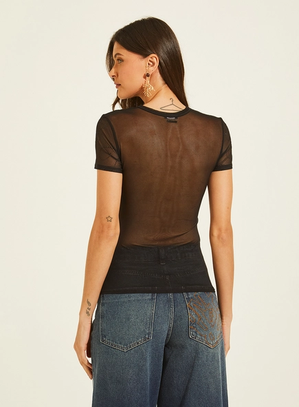 Camiseta Tule Justa Com Aplicações