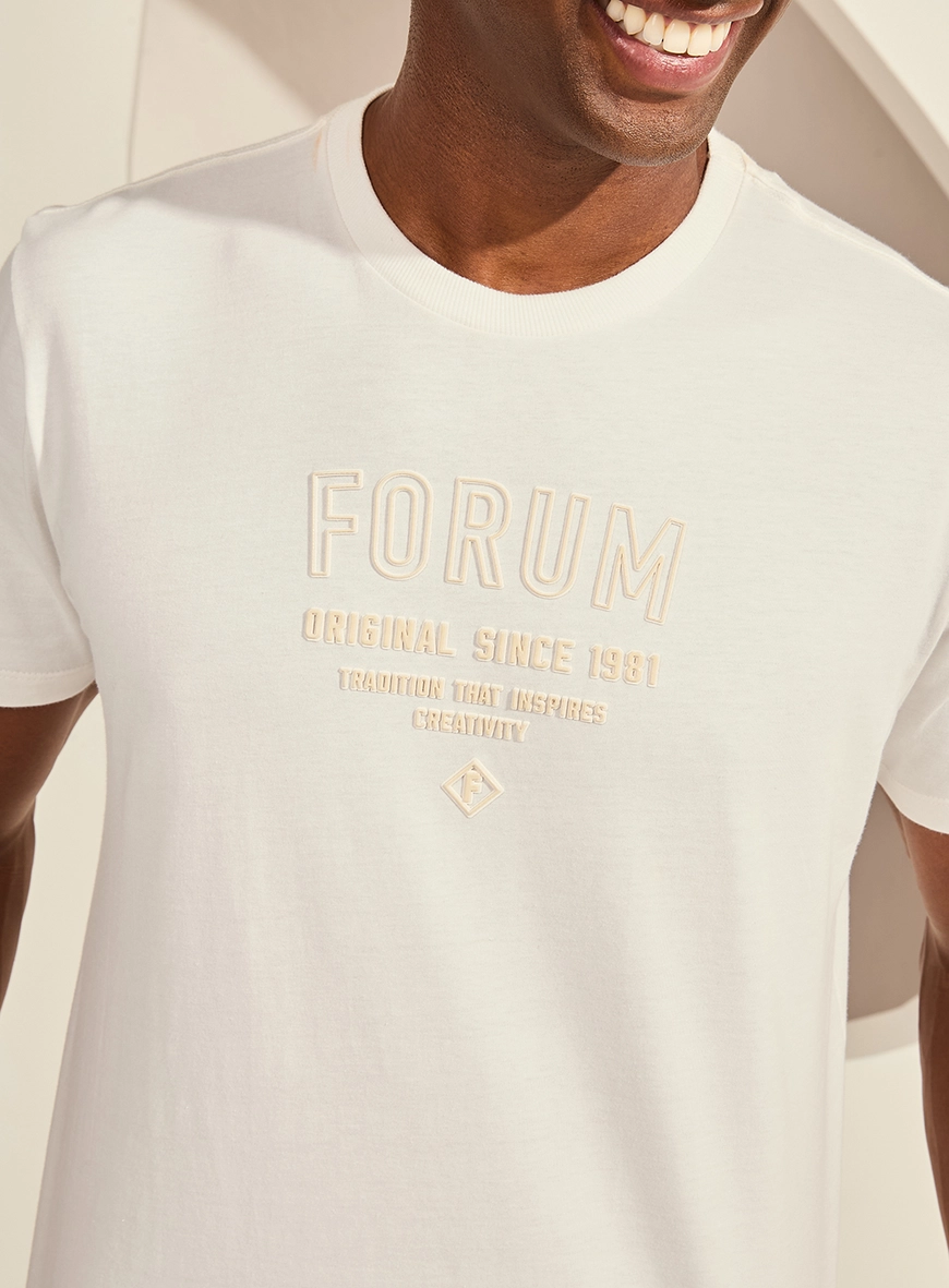 Camiseta New Slim Reta Estampa Forum Original 1981 Off Shell