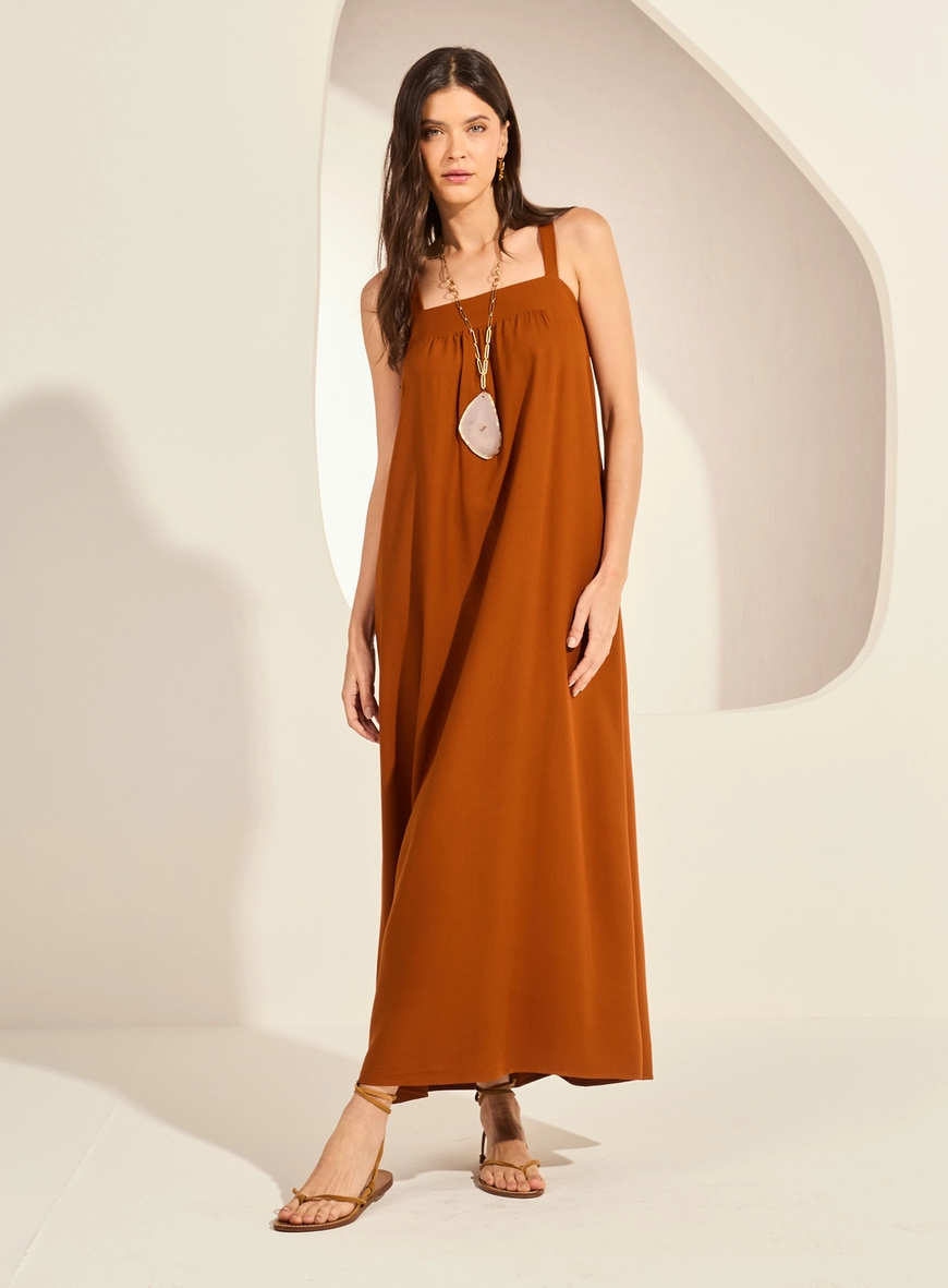Vestido Midi Amplo De Alças Largas Decote Reto Marrom Zeus